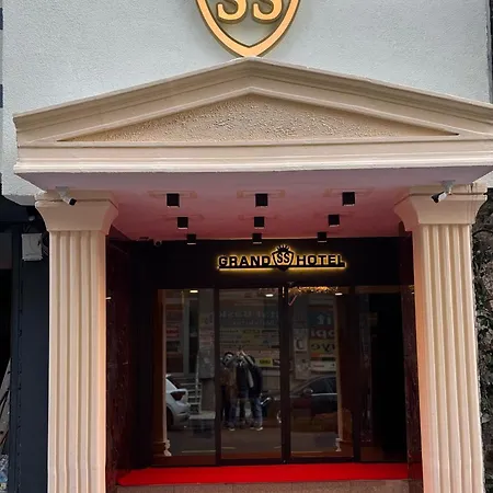 Ss *